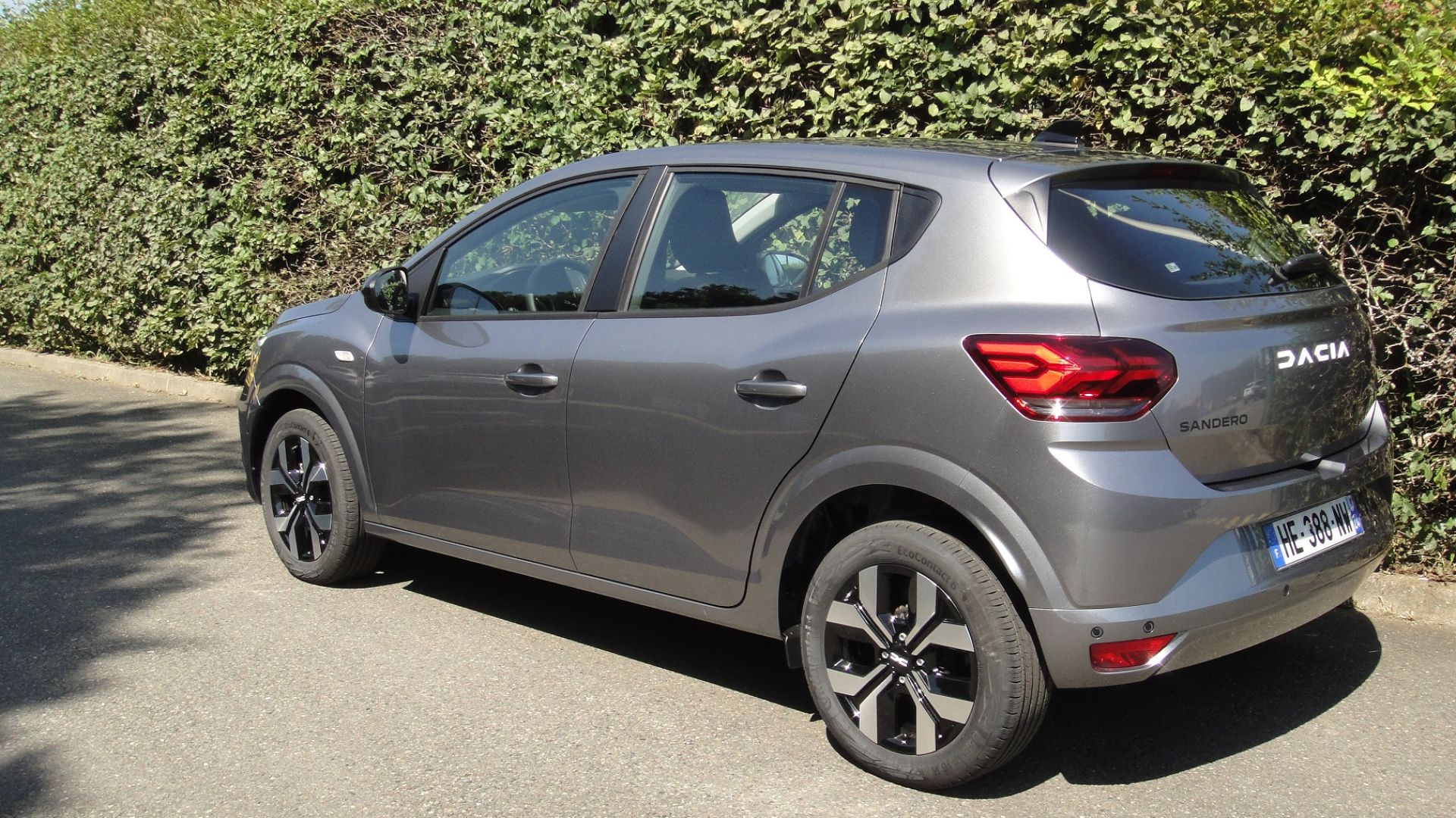 SANDERO