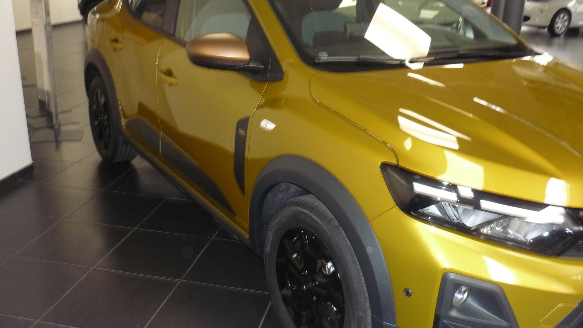 mini-SANDERO STEPWAY