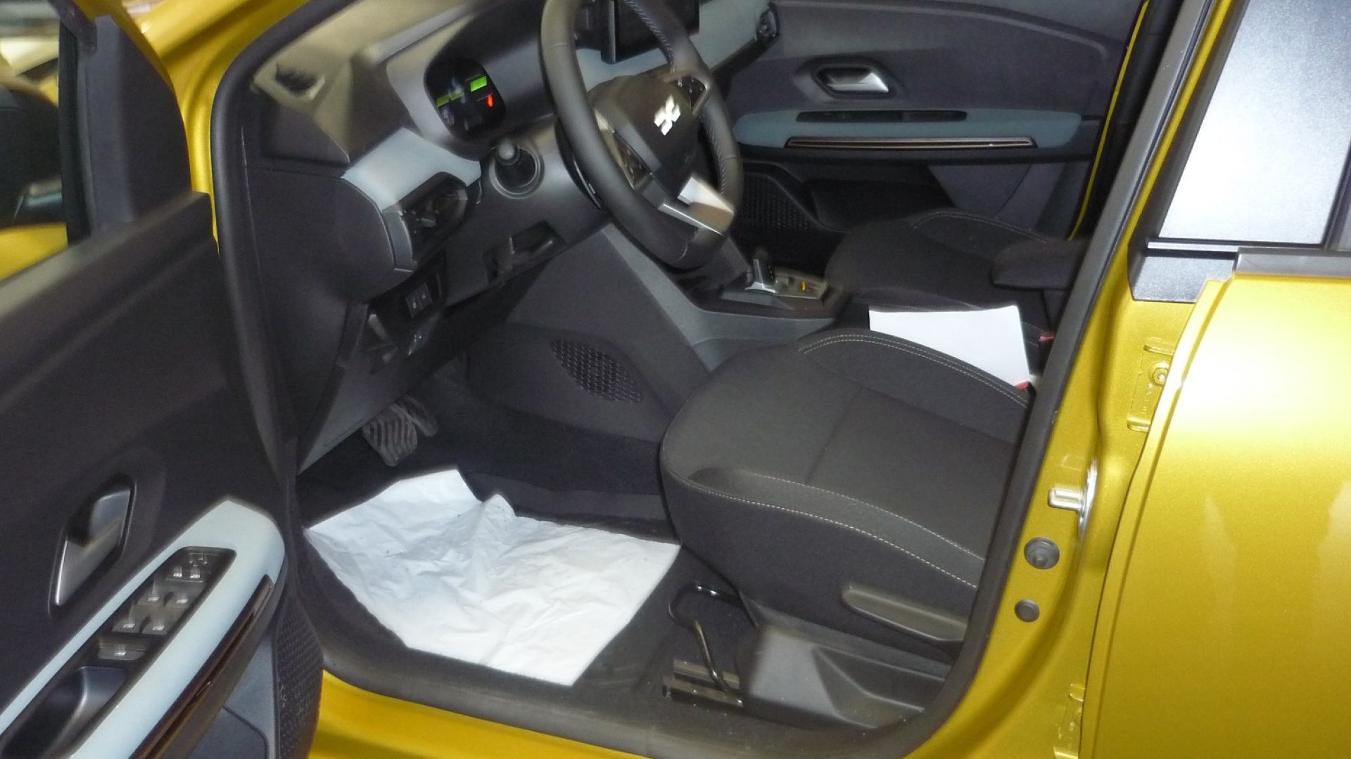 mini-SANDERO STEPWAY