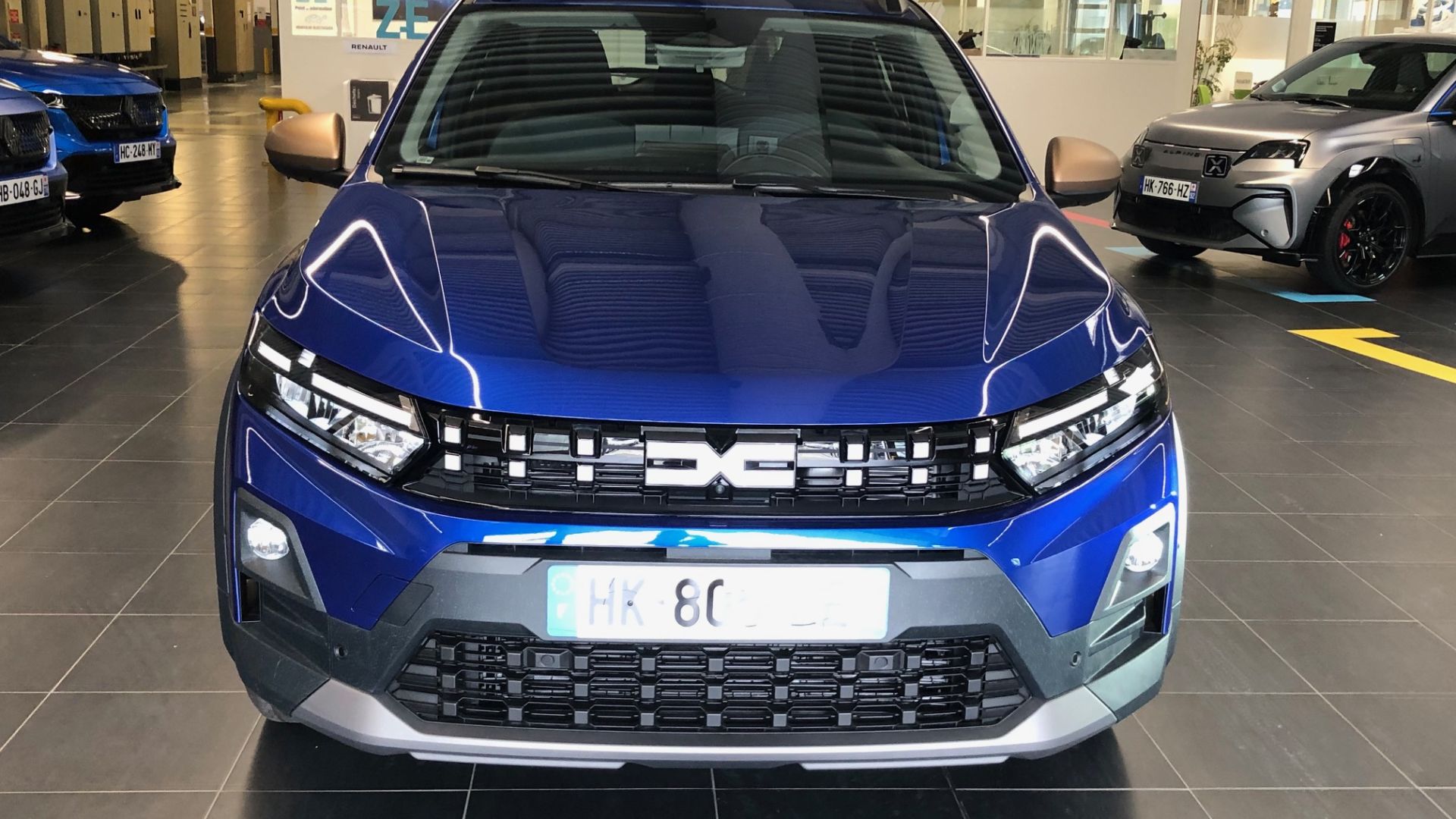mini-SANDERO STEPWAY