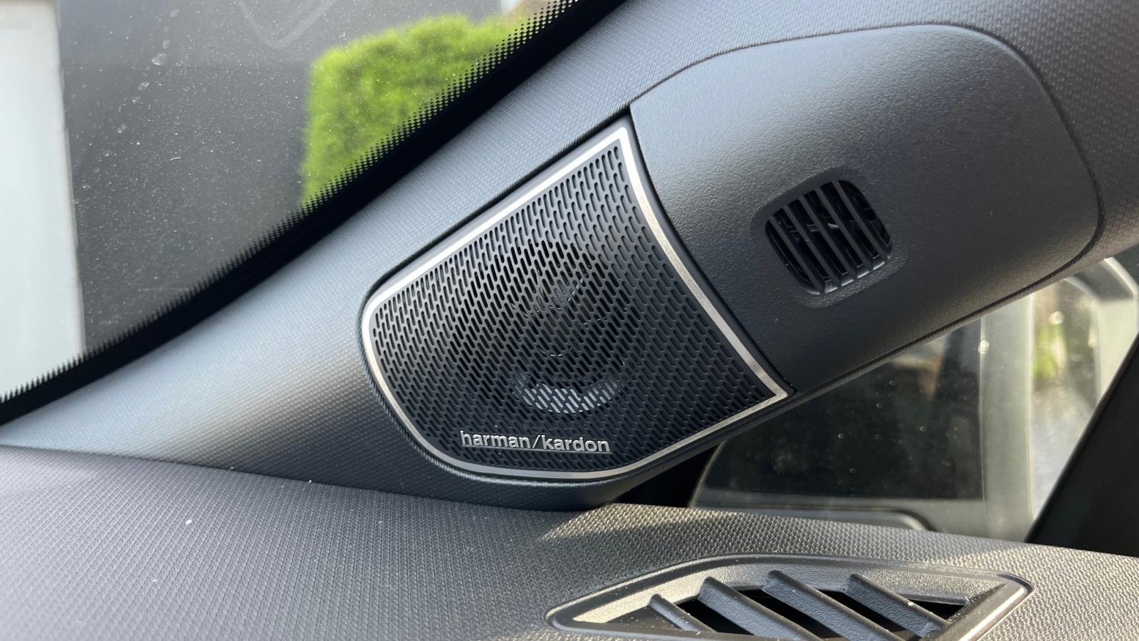 Vue 5 de Renault Clio VI E-Tech 160 Hybride ESPRIT ALPINE 360° HiFi Hiver Bleu Iron