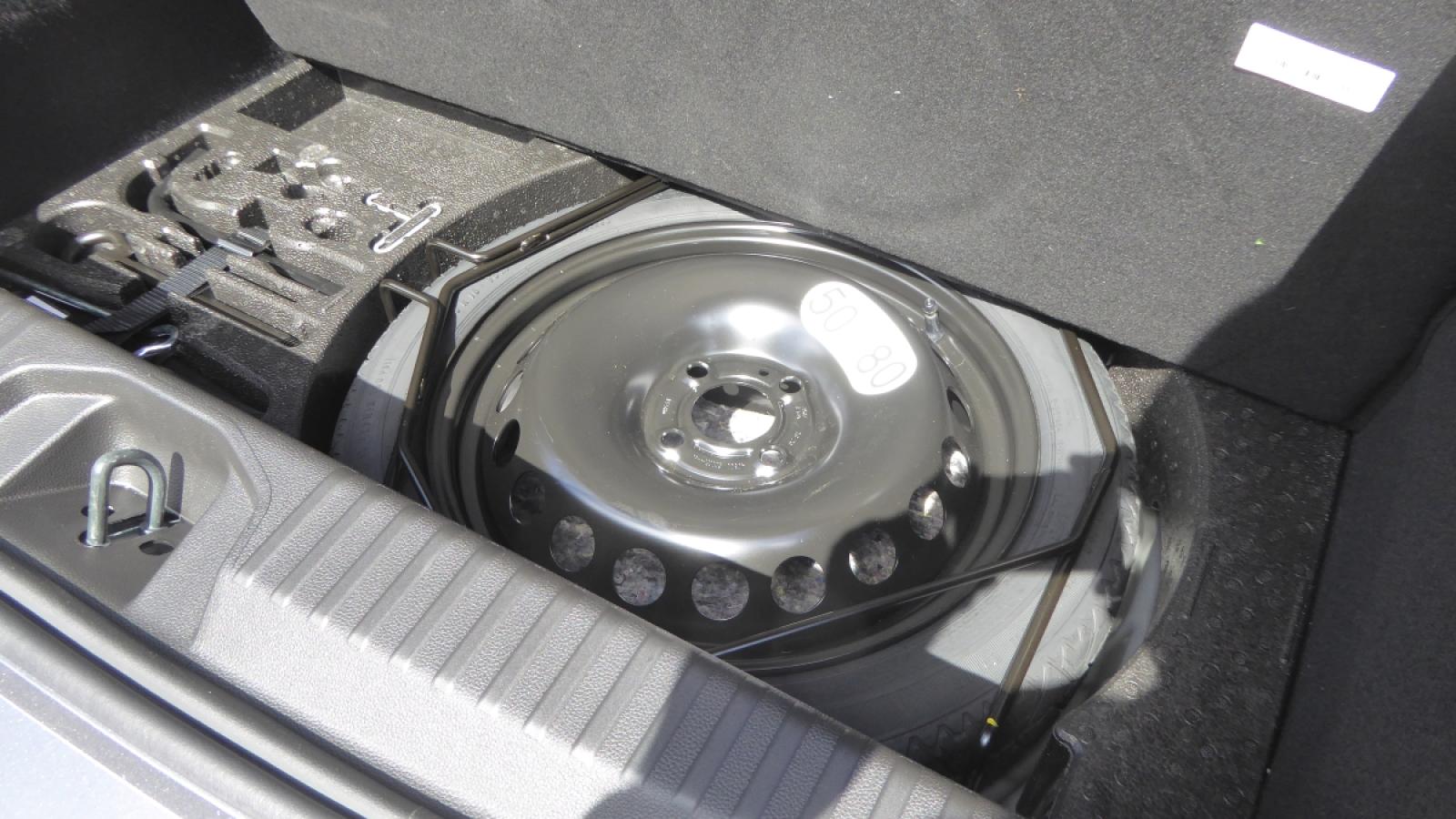 Vue 6 de Renault CLIO V FULL HYBRID E-TECH 145-25B EVOLUTION GRIS SCHISTE