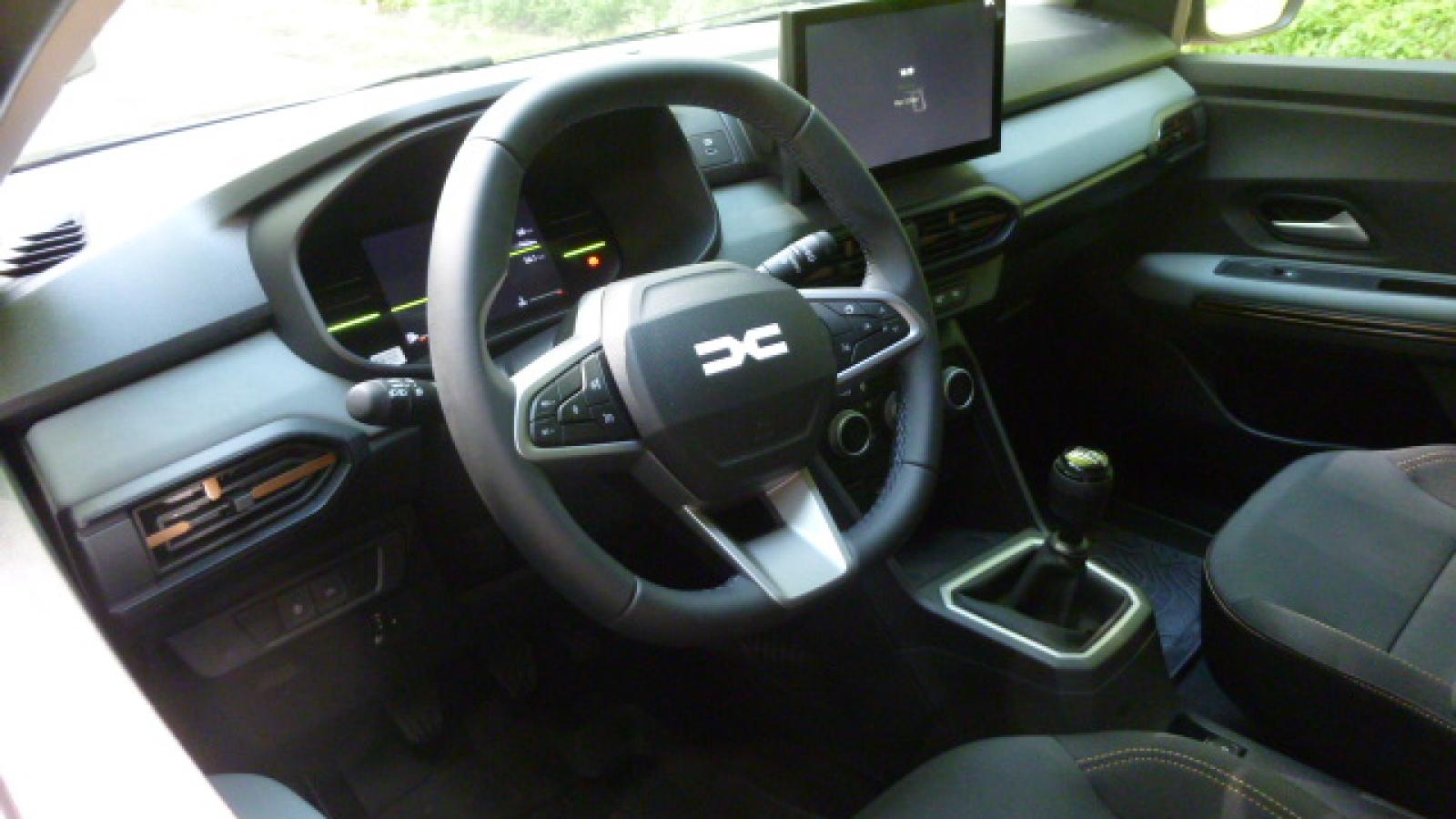 Vue 4 de Dacia JOGGER ECO-G 120 (essence/GPL) EXTREME GRIS SCHISTE