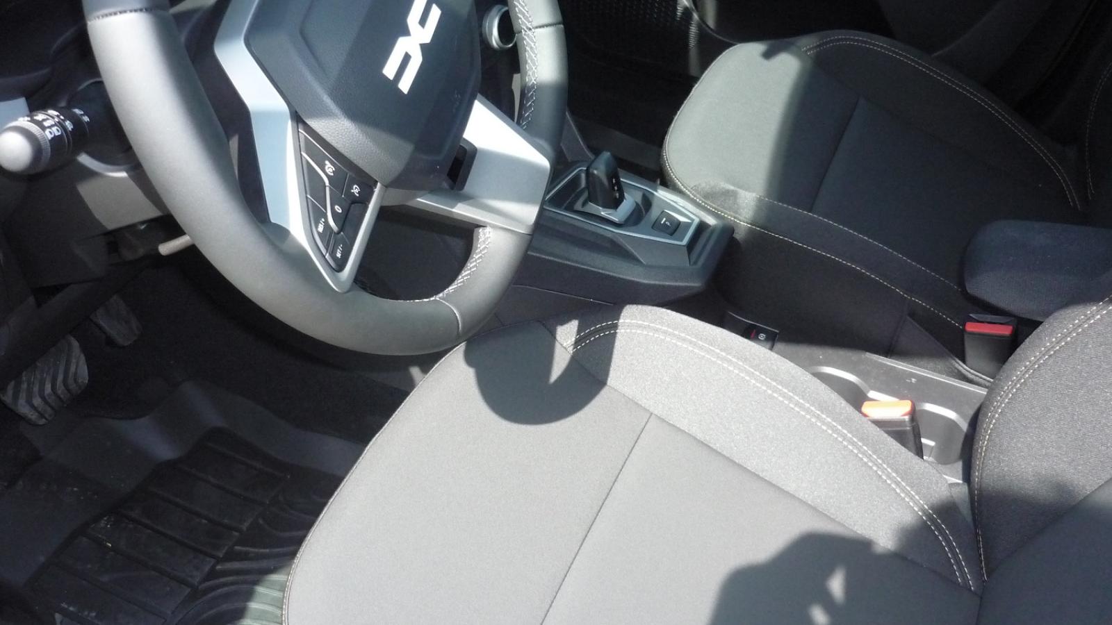Vue 5 de Dacia NOUVELLE SANDERO STEPWAY ECO-G-120-AUTO-25 Harmonie Spécifique EXTREME(HARM11) JAUNE AMBRE