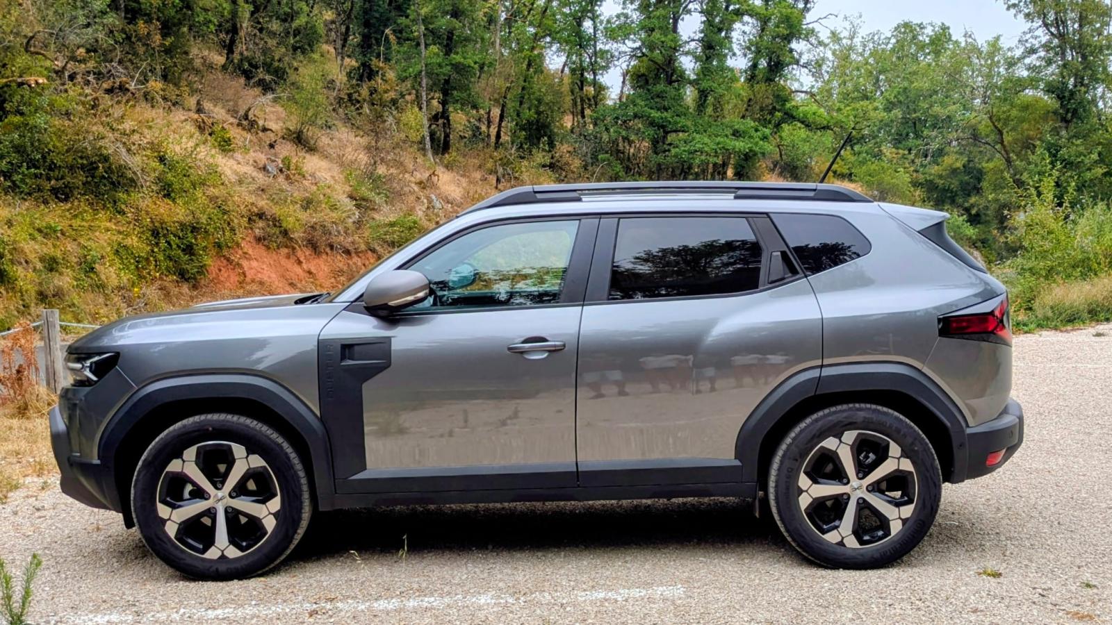 Vue 2 de Dacia DUSTER ECO G 120cv JOURNEY Gris schiste