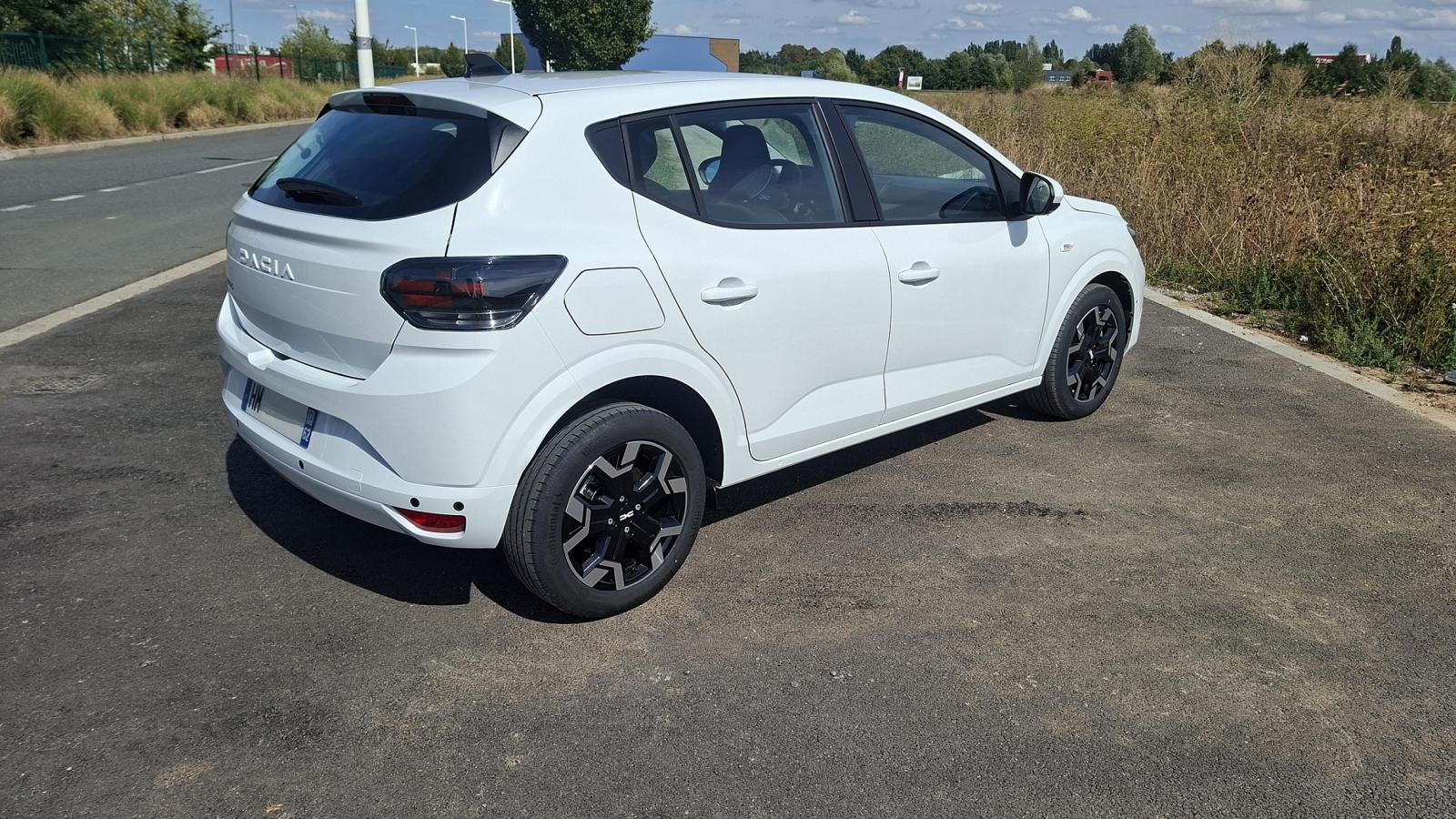 Vue 2 de Dacia SANDERO ECO-G120-25 (GPL+ESSENCE) JOURNEY Blanc