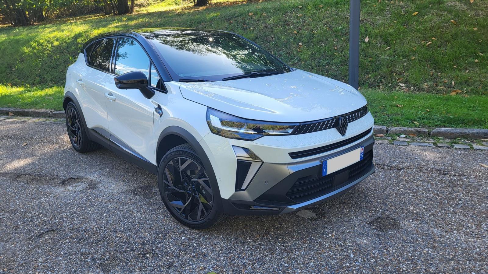 Renault CAPTUR Full Hybrid eTech 160ch Esprit Alpine Blanc nacré Toit noir étoilé