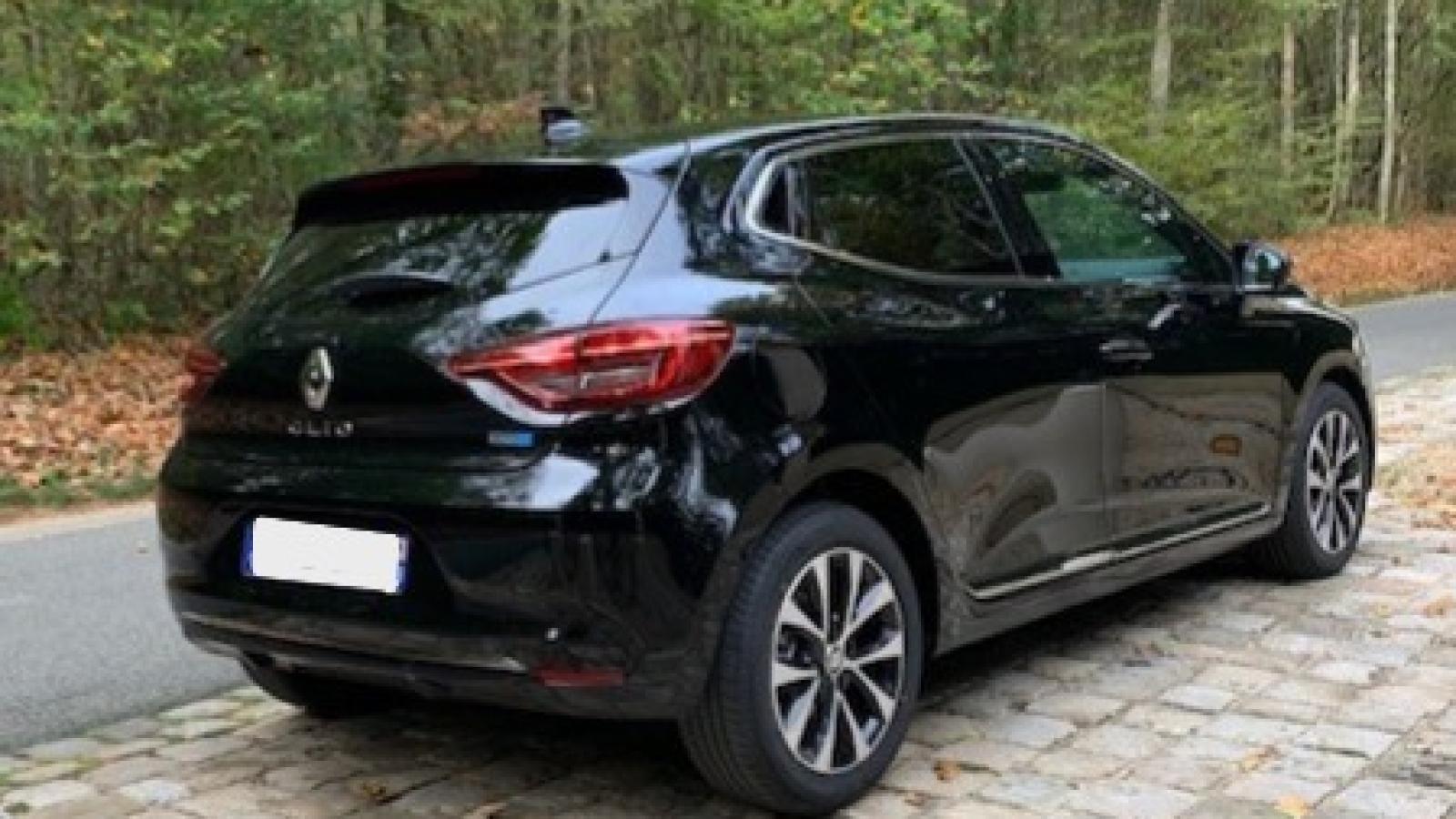 Vue 2 de Renault Clio 5 1.6 ETech Full Hybrid 145 TECHNO Noir Etoilé
